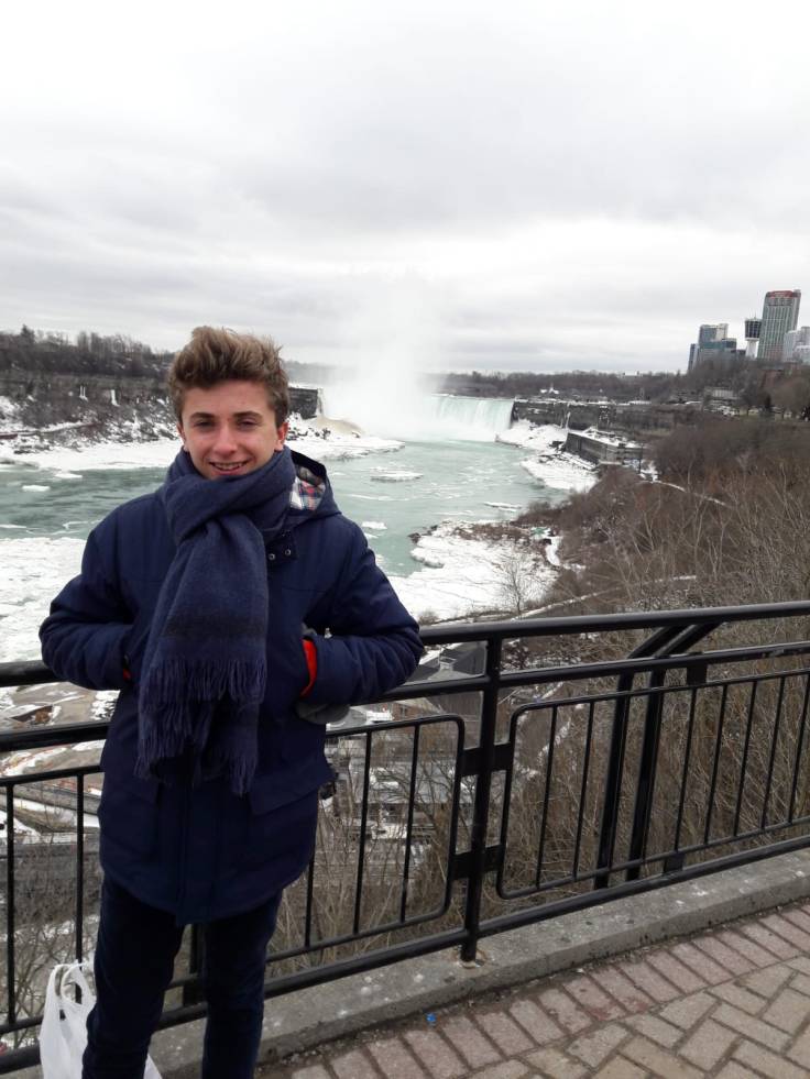 139d33e0-a2e7-49cd-8986-ec345234f59e